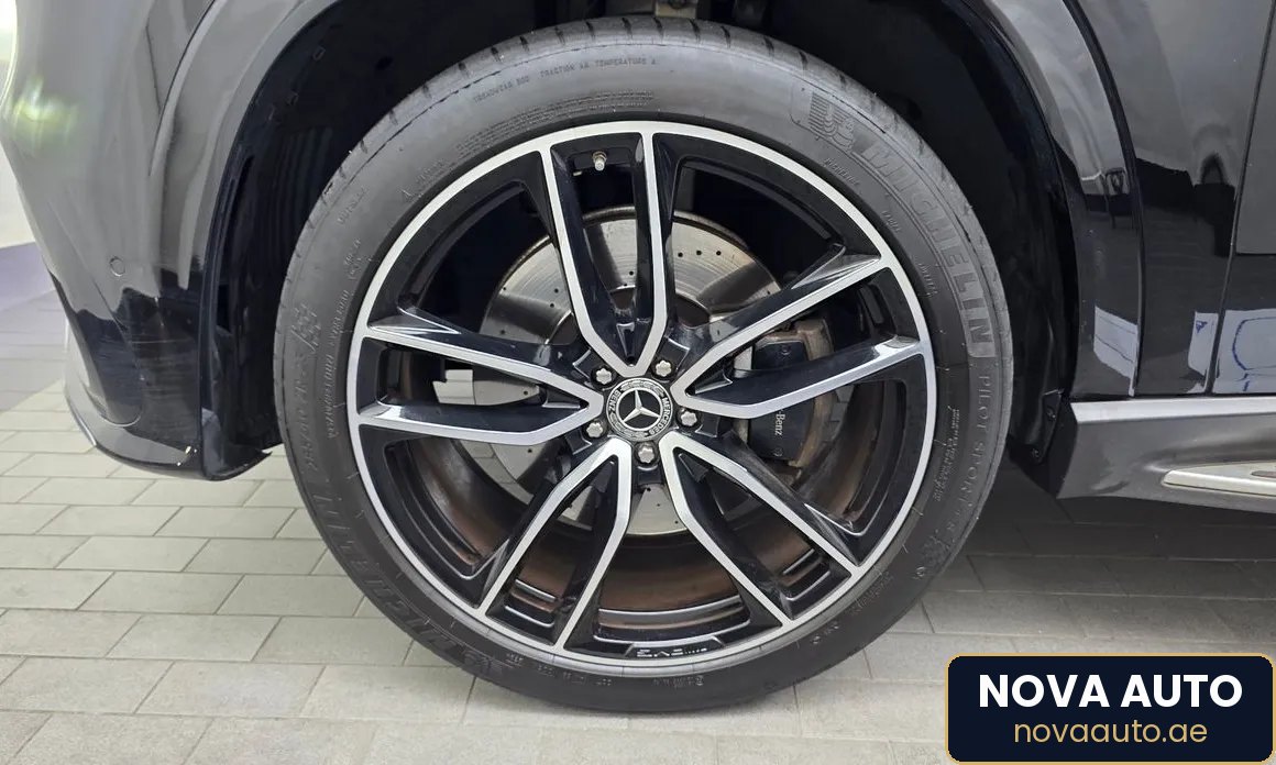 2024 Mercedes-Benz GLS 580 4MATIC photo 5